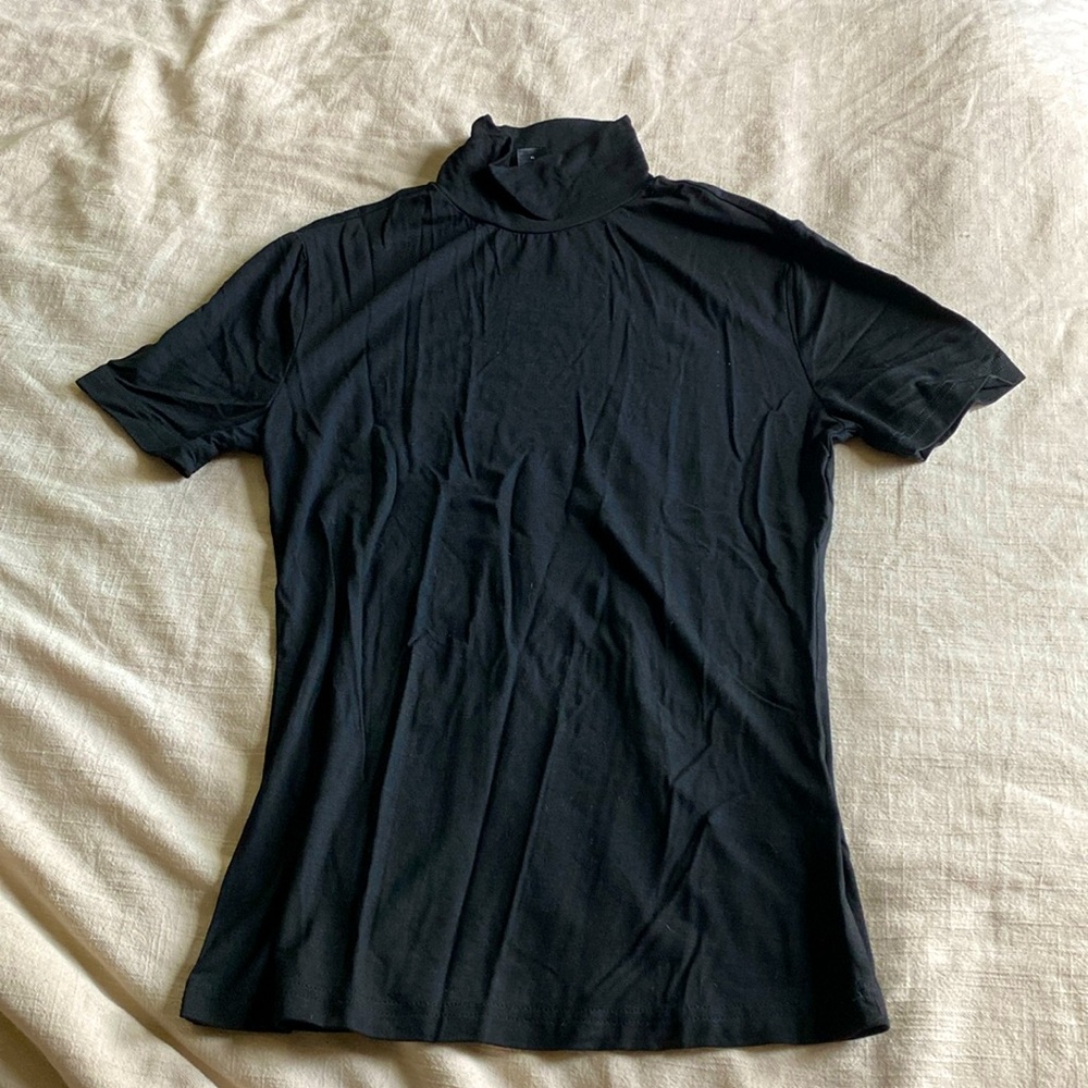 Size S mock neck shirt